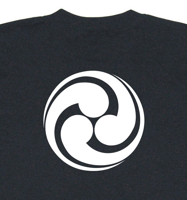 戦国武将家紋Tシャツ「小早川隆景「三頭右巴」」プリント拡大